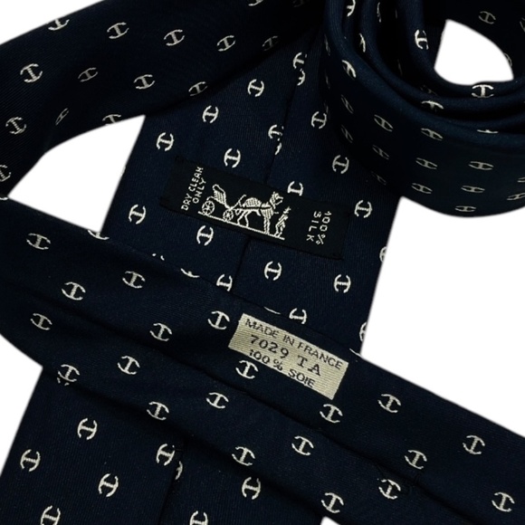 HERMÈS 7029 TA Black/White Monogram H Silk LUXURY Tie FRANCE - Picture 3 of 5